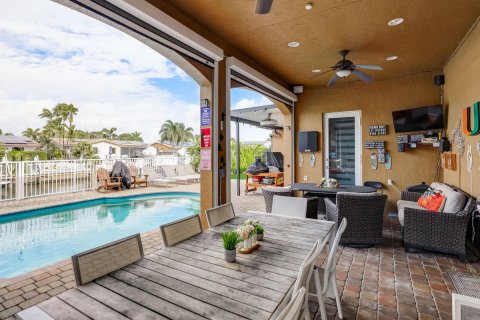 Villa ou maison à vendre à Fort Lauderdale, Floride: 6 chambres, 326.55 m2 № 922341 - photo 12