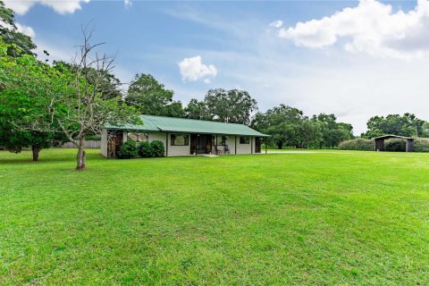 Villa ou maison à vendre à Dade City, Floride: 3 chambres, 210.05 m2 № 1342346 - photo 3