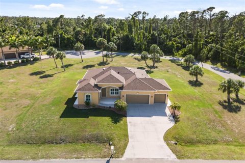 Casa en venta en North Port, Florida, 3 dormitorios, 162.11 m2 № 1165625 - foto 2