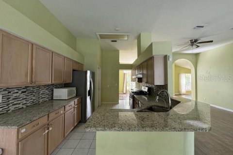 House in Tampa, Florida 3 bedrooms, 160.54 sq.m. № 1437981 - photo 6