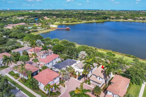 Villa ou maison à vendre à Palm Beach Gardens, Floride: 3 chambres, 145.21 m2 № 1216069 - photo 2