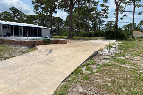 Terreno en venta en Englewood, Florida № 584532 - foto 2