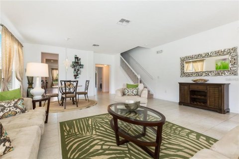 Villa ou maison à vendre à Kissimmee, Floride: 6 chambres, 326.27 m2 № 1105861 - photo 3