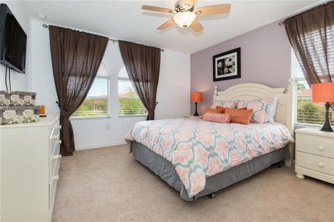 Villa ou maison à vendre à Kissimmee, Floride: 6 chambres, 326.27 m2 № 1105861 - photo 14