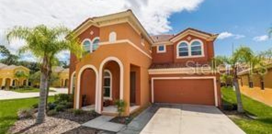 Casa en Kissimmee, Florida 6 dormitorios, 326.27 m2 № 1105861