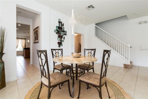 House in Kissimmee, Florida 6 bedrooms, 326.27 sq.m. № 1105861 - photo 5