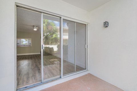 Condominio en venta en North Palm Beach, Florida, 1 dormitorio, 69.68 m2 № 913752 - foto 11
