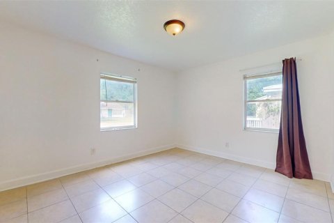 Villa ou maison à vendre à Tampa, Floride: 4 chambres, 151.52 m2 № 1383681 - photo 23