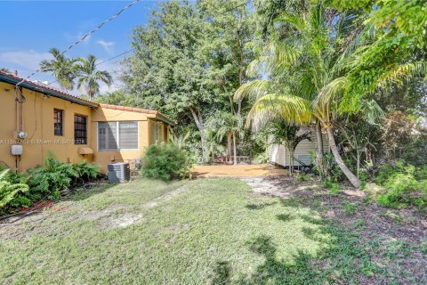 Villa ou maison à vendre à Miami, Floride: 2 chambres, 104.24 m2 № 1080163 - photo 9