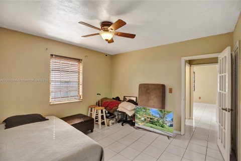 Villa ou maison à vendre à Miami, Floride: 2 chambres, 104.24 m2 № 1080163 - photo 22