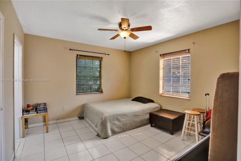 Villa ou maison à vendre à Miami, Floride: 2 chambres, 104.24 m2 № 1080163 - photo 19