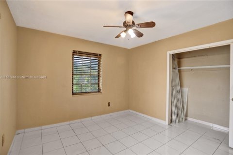 Villa ou maison à vendre à Miami, Floride: 2 chambres, 104.24 m2 № 1080163 - photo 25