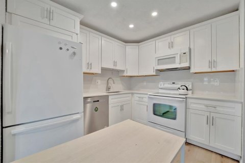 Copropriété à vendre à Bradenton, Floride: 2 chambres, 94.3 m2 № 1359442 - photo 24