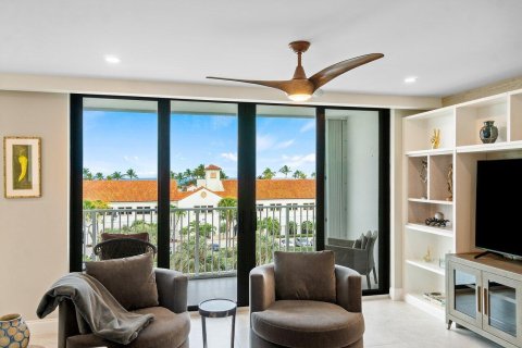 Condo in Palm Beach, Florida, 3 bedrooms  № 966172 - photo 23