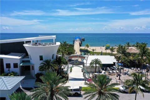 Copropriété à vendre à Pompano Beach, Floride: 2 chambres, 134.71 m2 № 981779 - photo 1