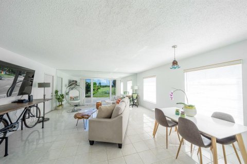 Immobilier commercial à vendre à Lake Worth, Floride: 466.18 m2 № 509913 - photo 16