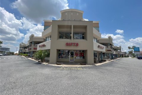 Propiedad comercial en alquiler en Orlando, Florida № 600596 - foto 1