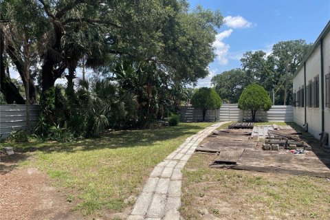 Propiedad comercial en venta en Tampa, Florida, 450.11 m2 № 1306886 - foto 5