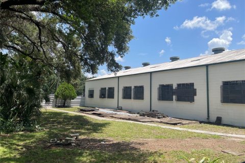 Propiedad comercial en venta en Tampa, Florida, 450.11 m2 № 1306886 - foto 11