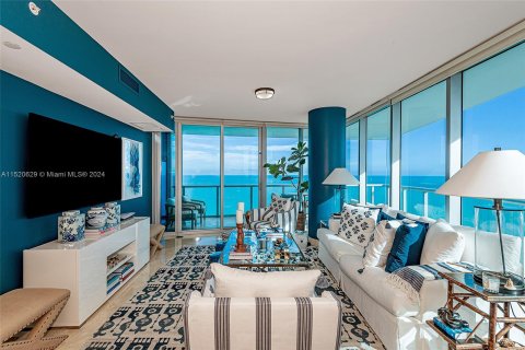 Copropriété à vendre à Sunny Isles Beach, Floride: 4 chambres, 222.41 m2 № 980955 - photo 6