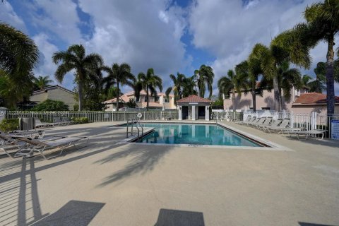 Villa ou maison à vendre à Pembroke Pines, Floride: 3 chambres, 160.81 m2 № 980921 - photo 28