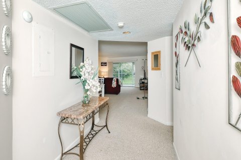 Condo in Coconut Creek, Florida, 2 bedrooms  № 970658 - photo 29