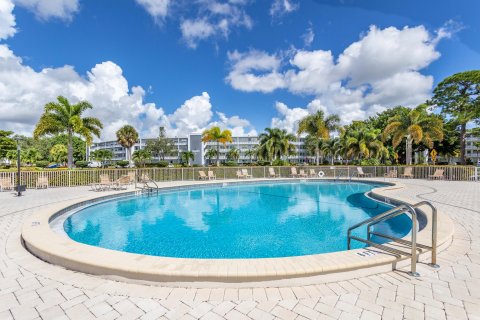 Copropriété à vendre à Deerfield Beach, Floride: 2 chambres, 76.18 m2 № 1002528 - photo 5