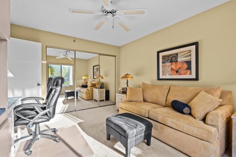 Condo in Delray Beach, Florida, 2 bedrooms  № 927651 - photo 27