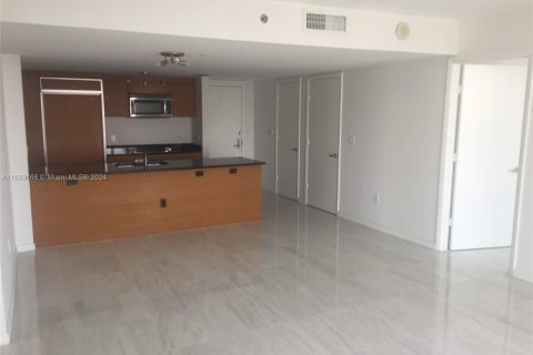 Condo in Miami, Florida, 2 bedrooms  № 1418170 - photo 14