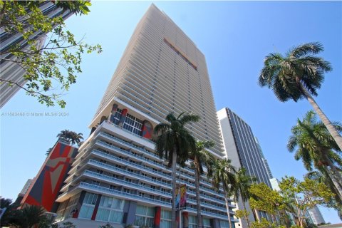 Condo in Miami, Florida, 2 bedrooms  № 1418170 - photo 21