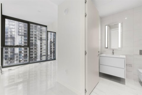 Condo in Miami, Florida, 2 bedrooms  № 1418175 - photo 21