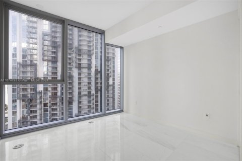 Condo in Miami, Florida, 2 bedrooms  № 1418175 - photo 24