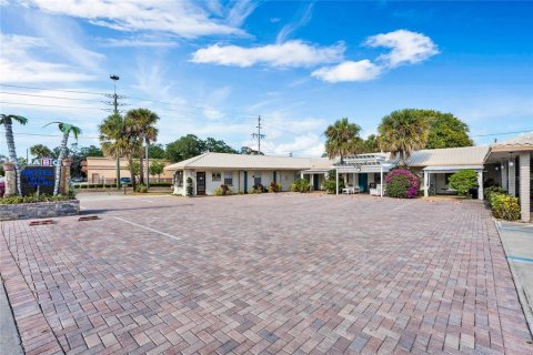 Hotel en venta en Titusville, Florida, 267.37 m2 № 1255554 - foto 2