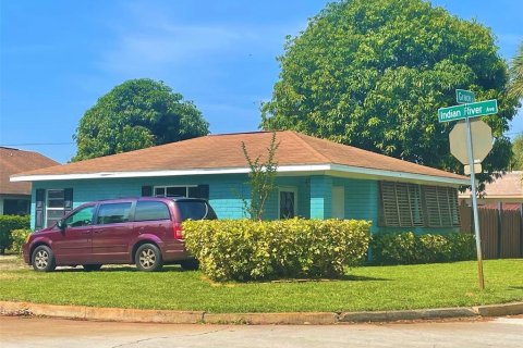 Hotel in Titusville, Florida 267.37 sq.m. № 1255554 - photo 26