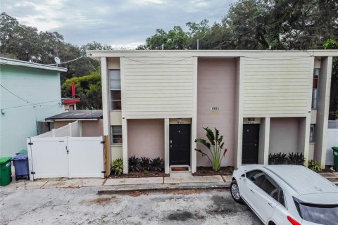 House in Tampa, Florida 2 bedrooms, 99.96 sq.m. № 1381423 - photo 19