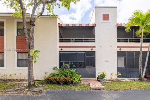 Condo in Miami, Florida, 2 bedrooms  № 1400064 - photo 20