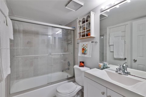 Condominio en venta en Miami, Florida, 2 dormitorios, 90.86 m2 № 1400064 - foto 10