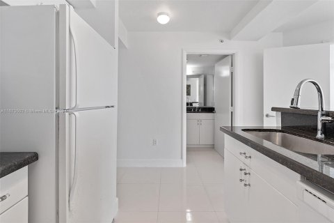 Copropriété à vendre à Miami, Floride: 1 chambre, 47.38 m2 № 1400163 - photo 22