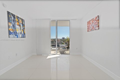 Copropriété à vendre à Miami, Floride: 1 chambre, 47.38 m2 № 1400163 - photo 12