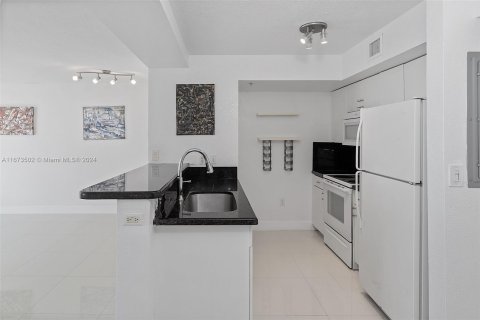 Copropriété à vendre à Miami, Floride: 1 chambre, 47.38 m2 № 1400163 - photo 26