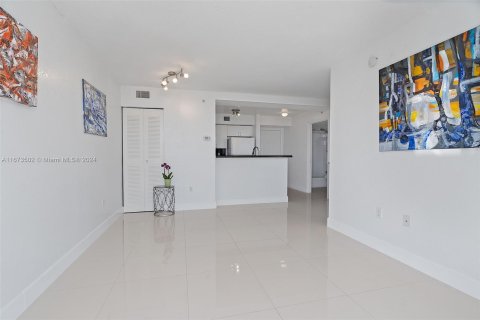 Copropriété à vendre à Miami, Floride: 1 chambre, 47.38 m2 № 1400163 - photo 7