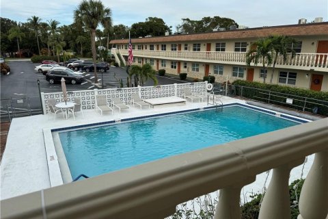 Copropriété à vendre à Vero Beach, Floride: 2 chambres, 79.9 m2 № 1104546 - photo 1