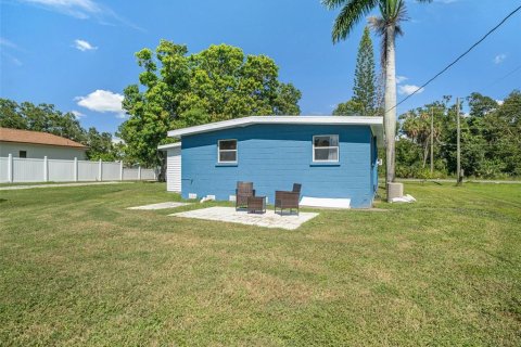 House in Bradenton, Florida 3 bedrooms, 76.64 sq.m. № 1341935 - photo 29