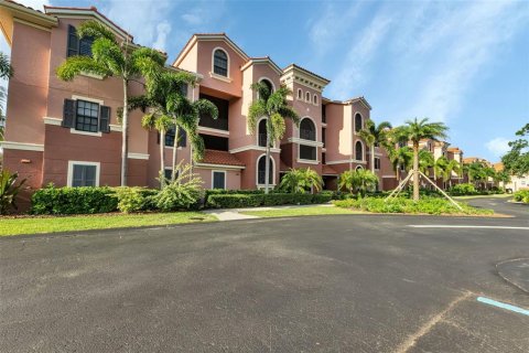 Copropriété à vendre à Punta Gorda, Floride: 2 chambres, 172.05 m2 № 1341968 - photo 1