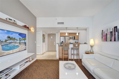 Condo in Sunny Isles Beach, Florida, 1 bedroom  № 1402881 - photo 27