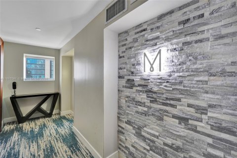 Condo in Sunny Isles Beach, Florida, 1 bedroom  № 1402881 - photo 6