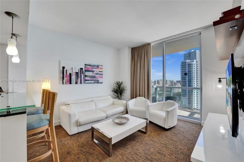 Condo in Sunny Isles Beach, Florida, 1 bedroom  № 1402881 - photo 22