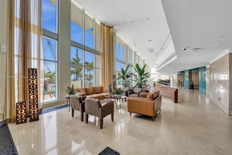 Condo in Sunny Isles Beach, Florida, 1 bedroom  № 1402881 - photo 4