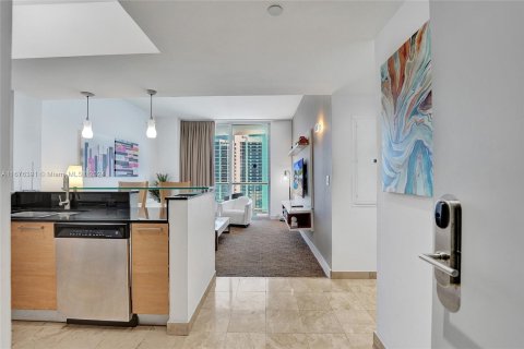 Condo in Sunny Isles Beach, Florida, 1 bedroom  № 1402881 - photo 9