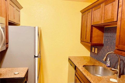 Condo in Lauderhill, Florida, 1 bedroom  № 871324 - photo 4